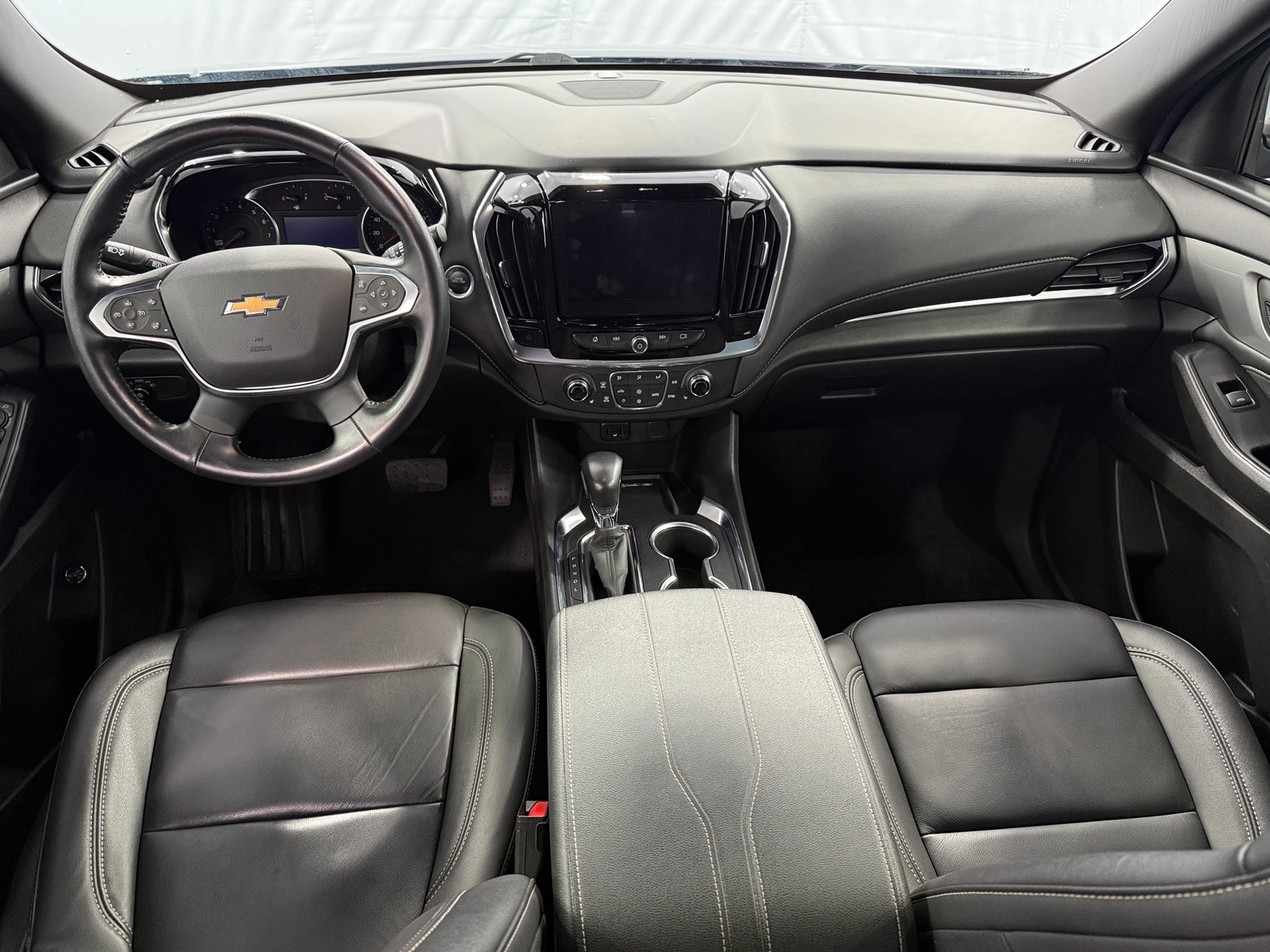 Thumbnail: 2022 Chevrolet Traverse - 2