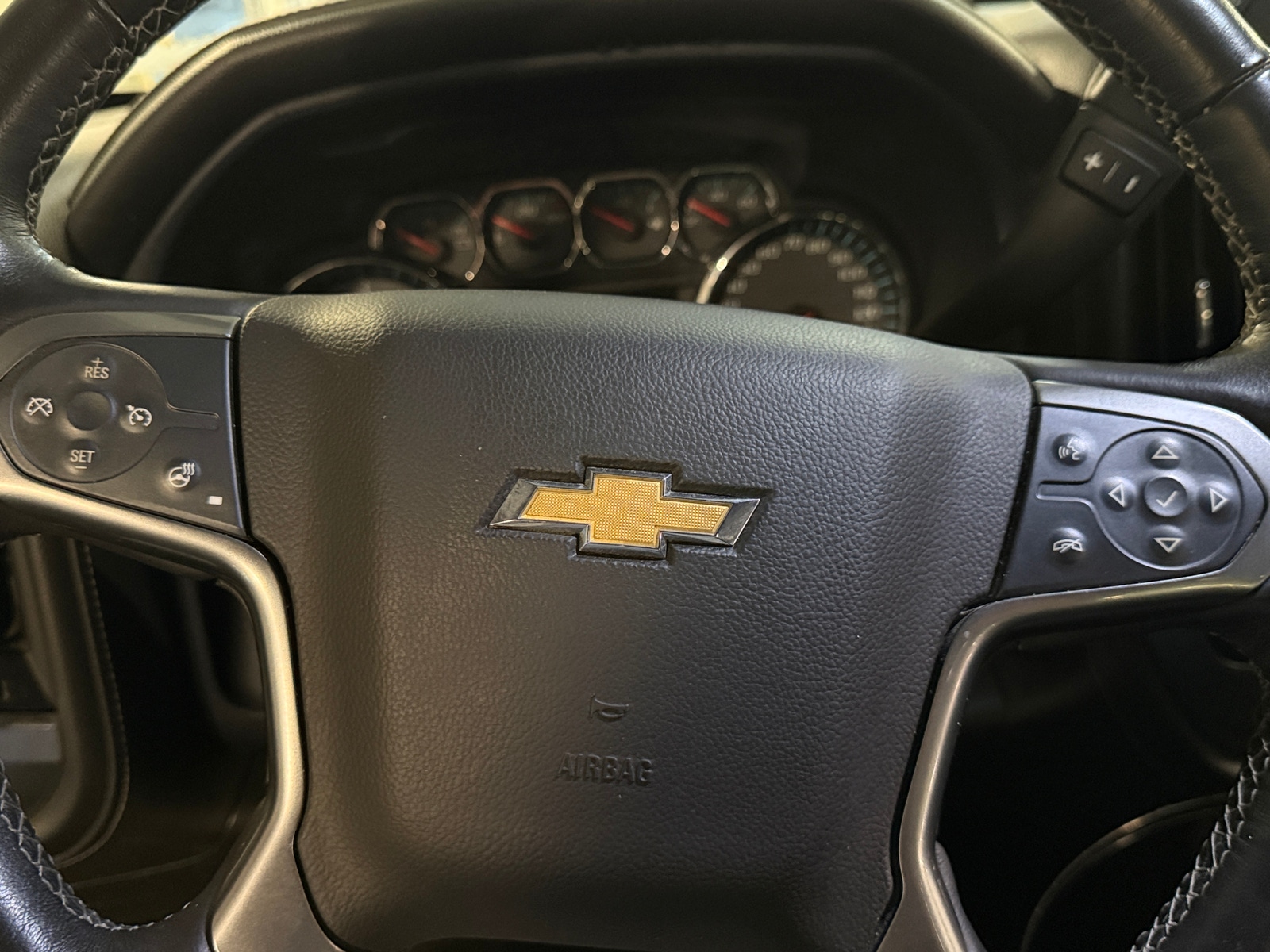 Thumbnail: 2017 Chevrolet Silverado 1500 - 4