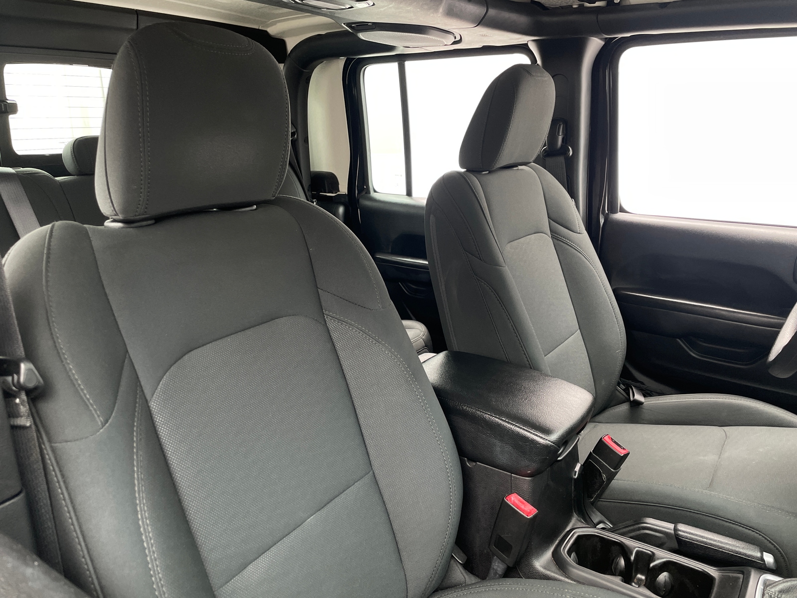 Thumbnail: 2020 Jeep Gladiator - 2