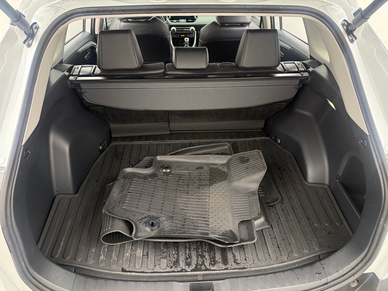 Thumbnail: 2024 Toyota RAV4 - 6