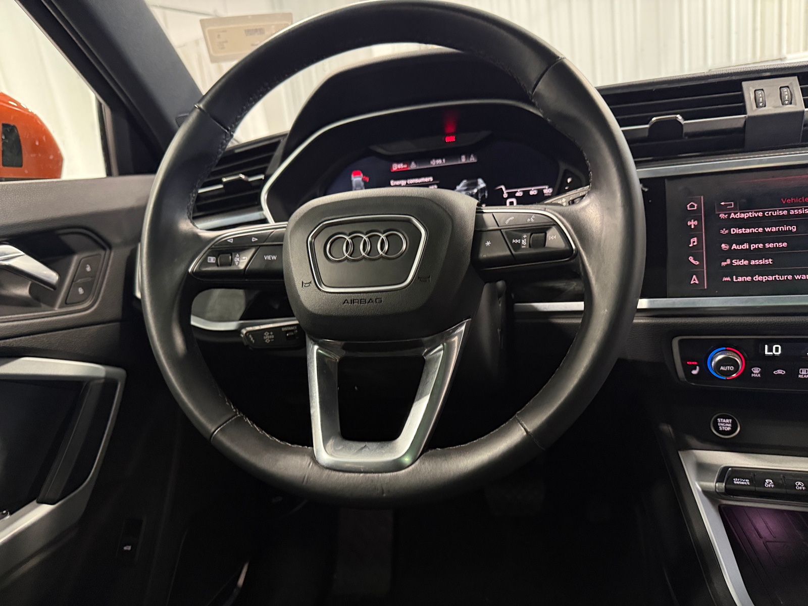 Thumbnail: 2021 Audi Q3 - 4