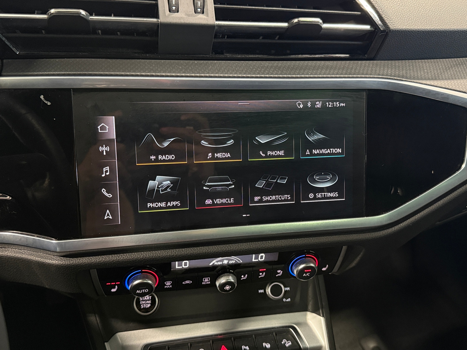 Thumbnail: 2021 Audi Q3 - 3