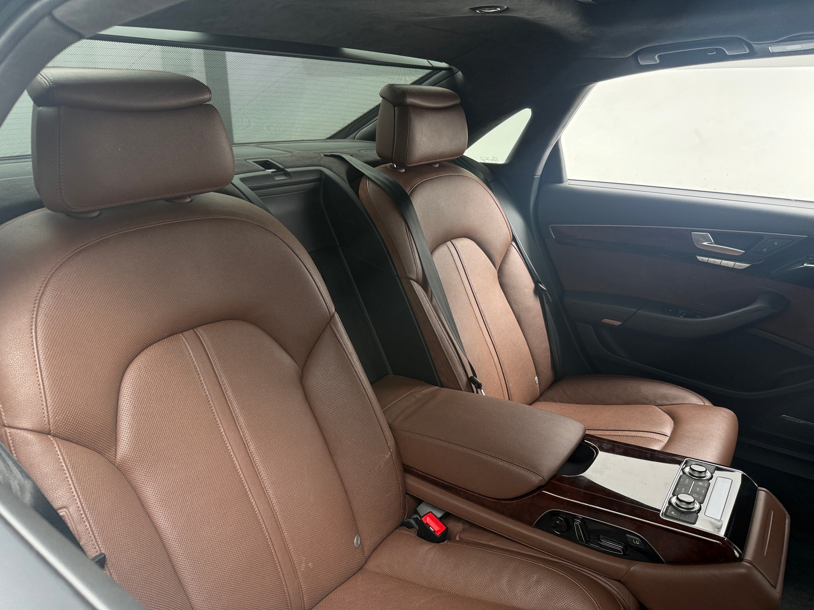 Thumbnail: 2012 Audi A8 - 5