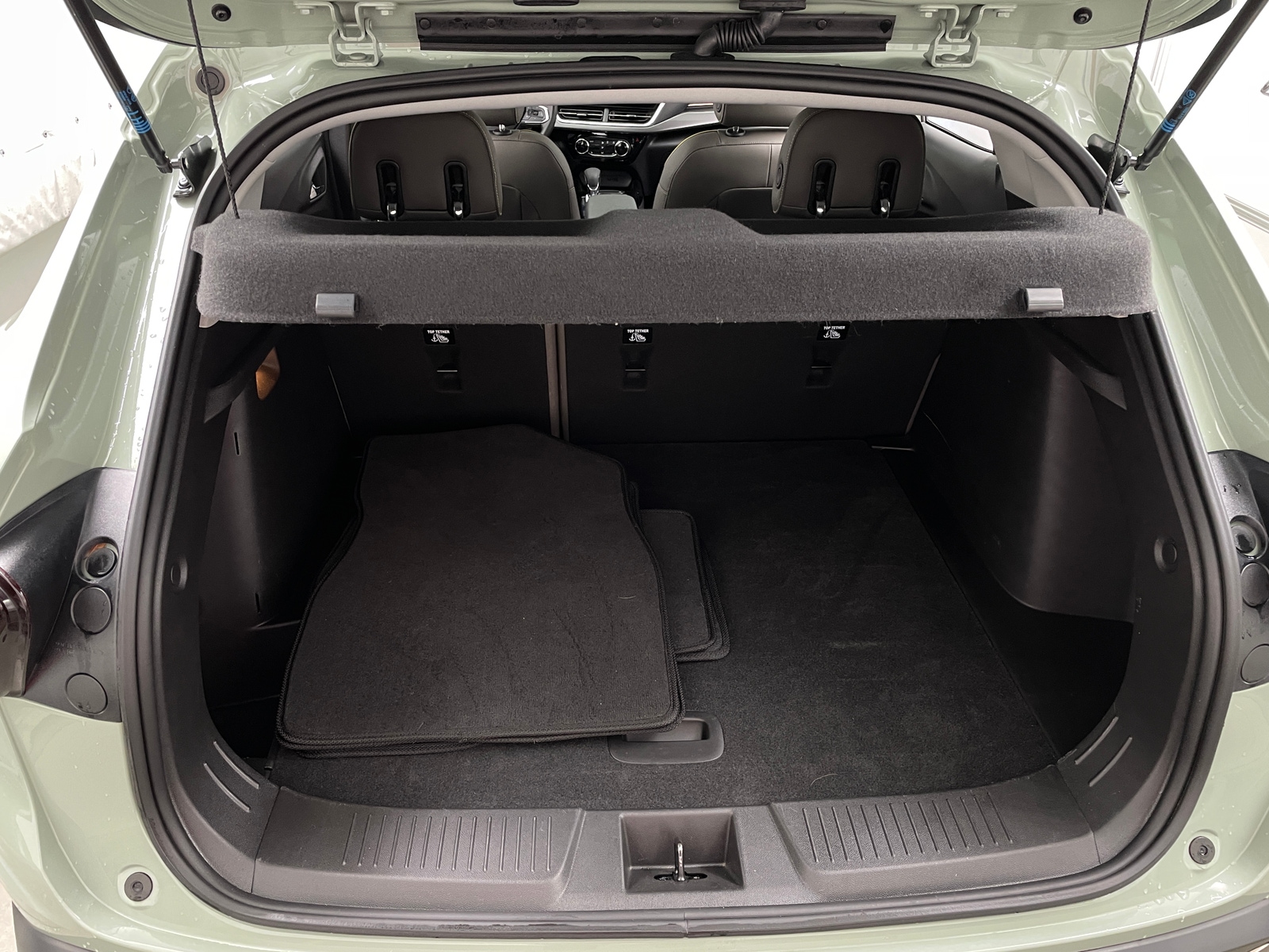 Thumbnail: 2025 Chevrolet Trax - 6