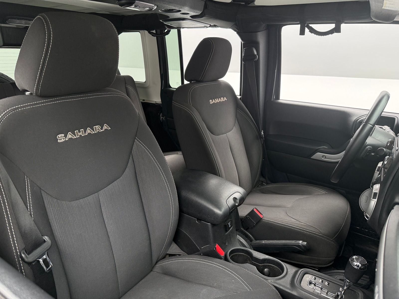 Thumbnail: 2016 Jeep Wrangler - 2