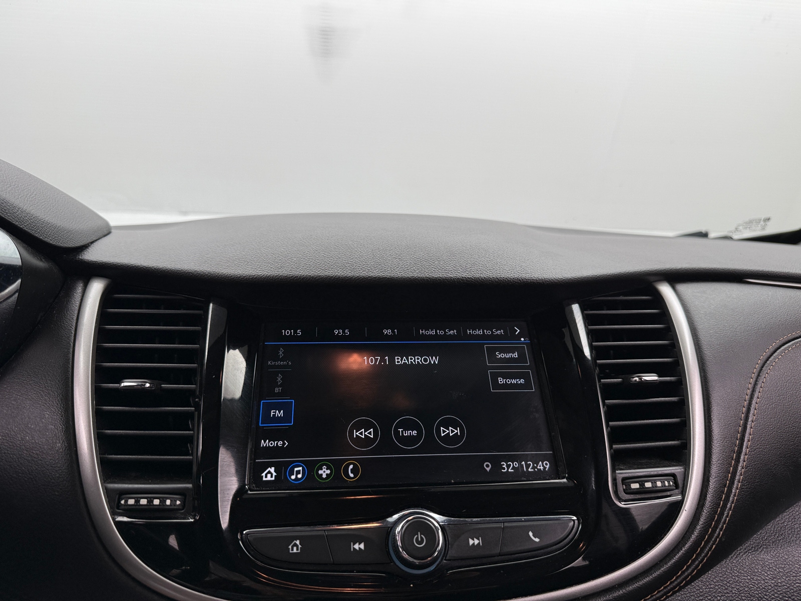 Thumbnail: 2019 Chevrolet Trax - 4