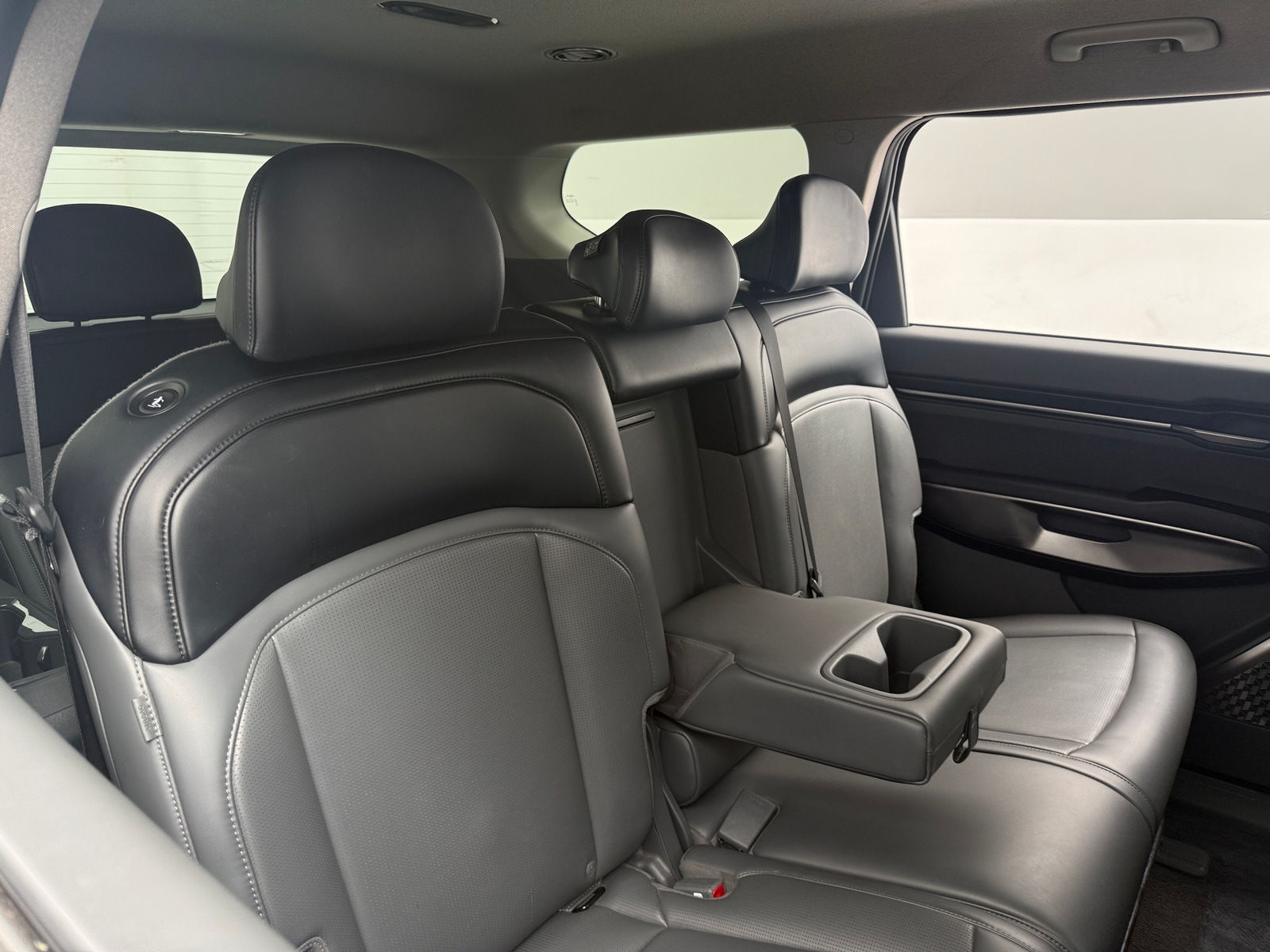 Thumbnail: 2024 Kia EV9 - 5