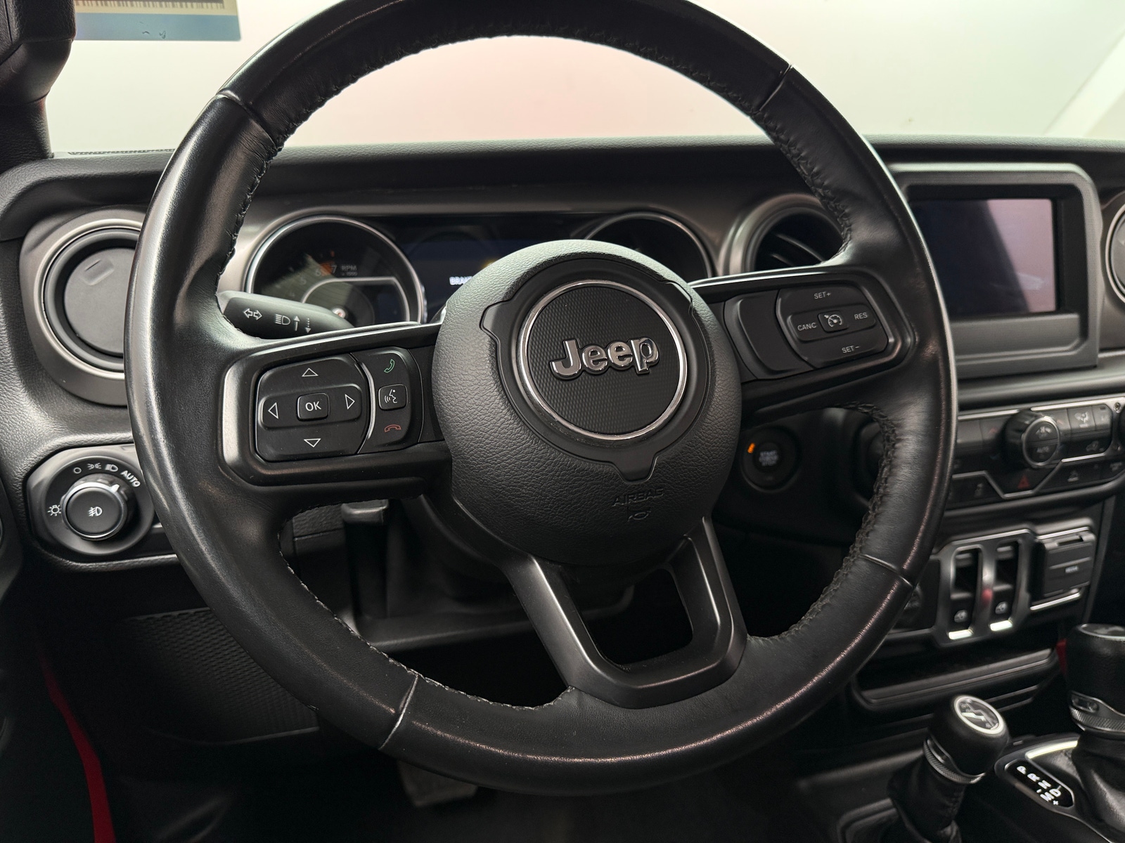 Thumbnail: 2021 Jeep Wrangler - 5