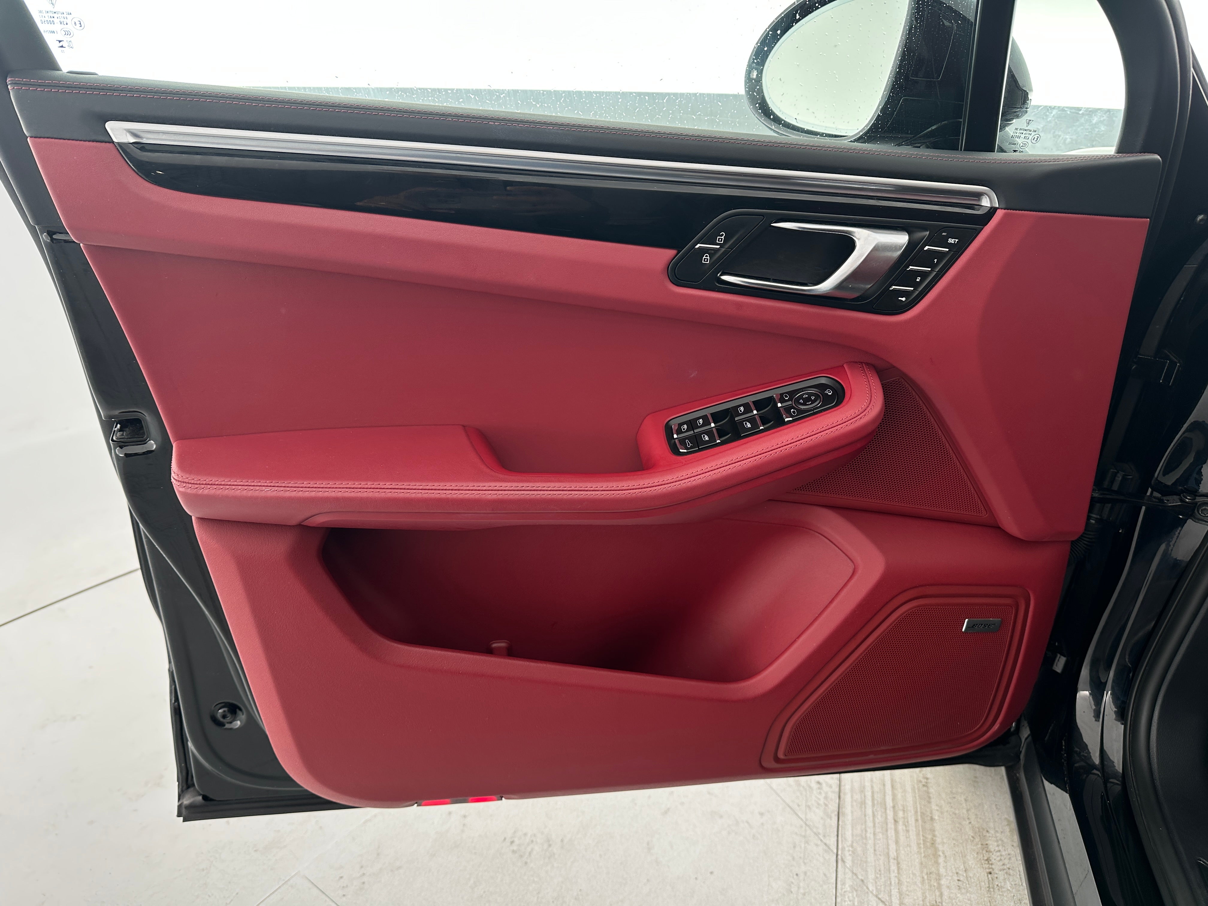 2023 Porsche Macan