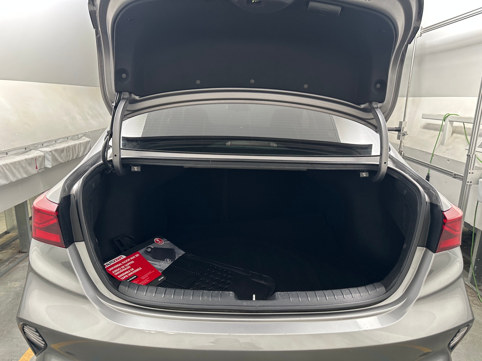 Thumbnail: 2024 Kia Forte - 7