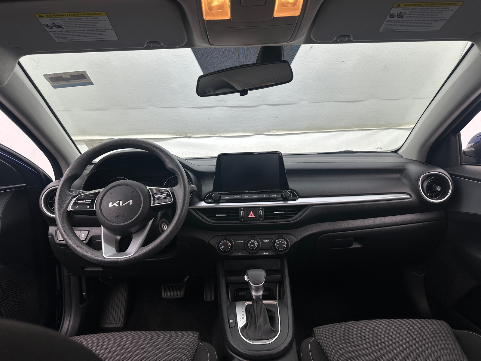 Thumbnail: 2022 Kia Forte - 3