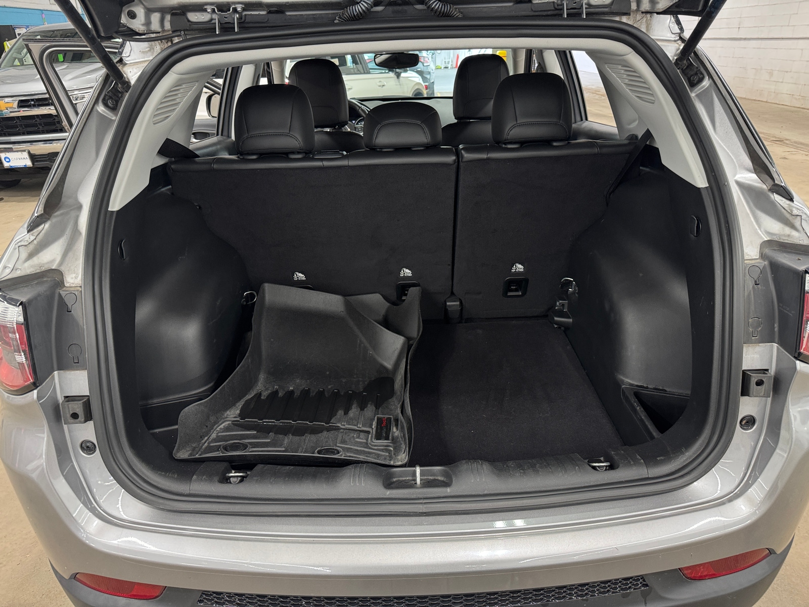 Thumbnail: 2018 Jeep Compass - 6