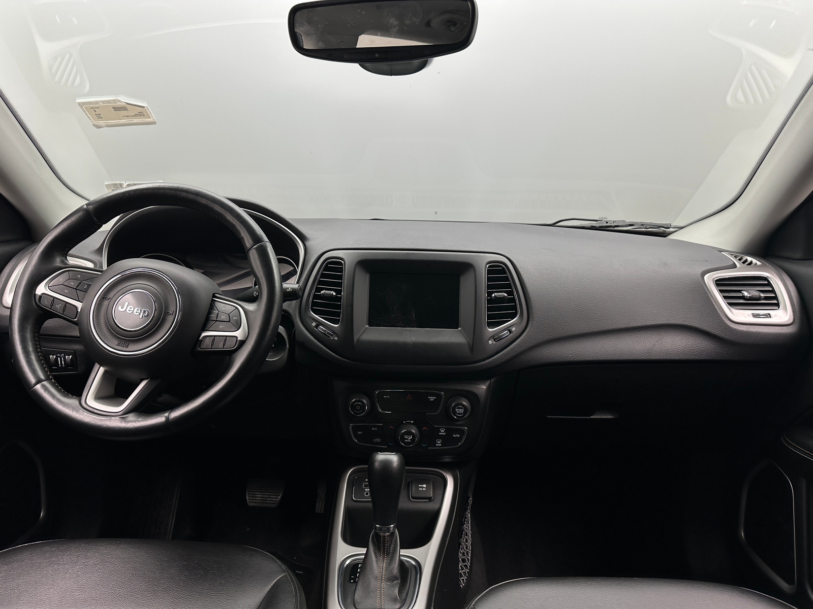Thumbnail: 2018 Jeep Compass - 3