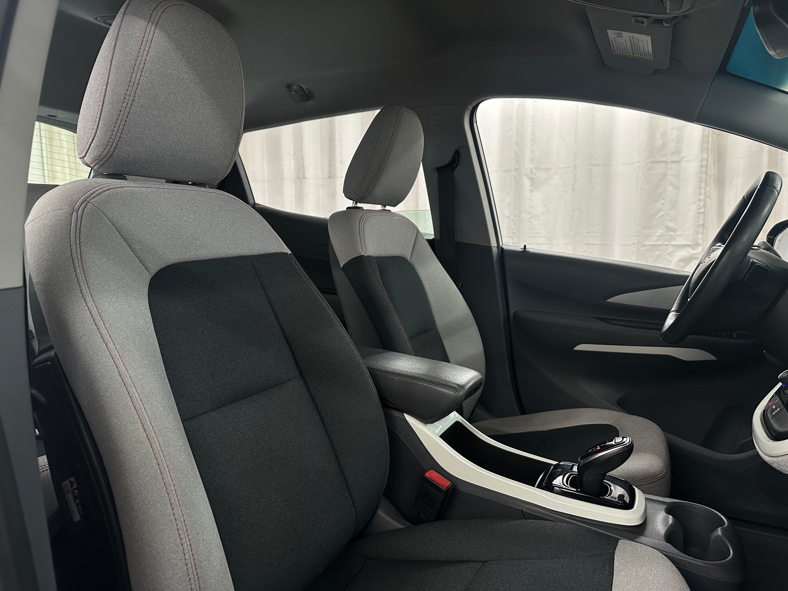 Thumbnail: 2020 Chevrolet Bolt EV - 2