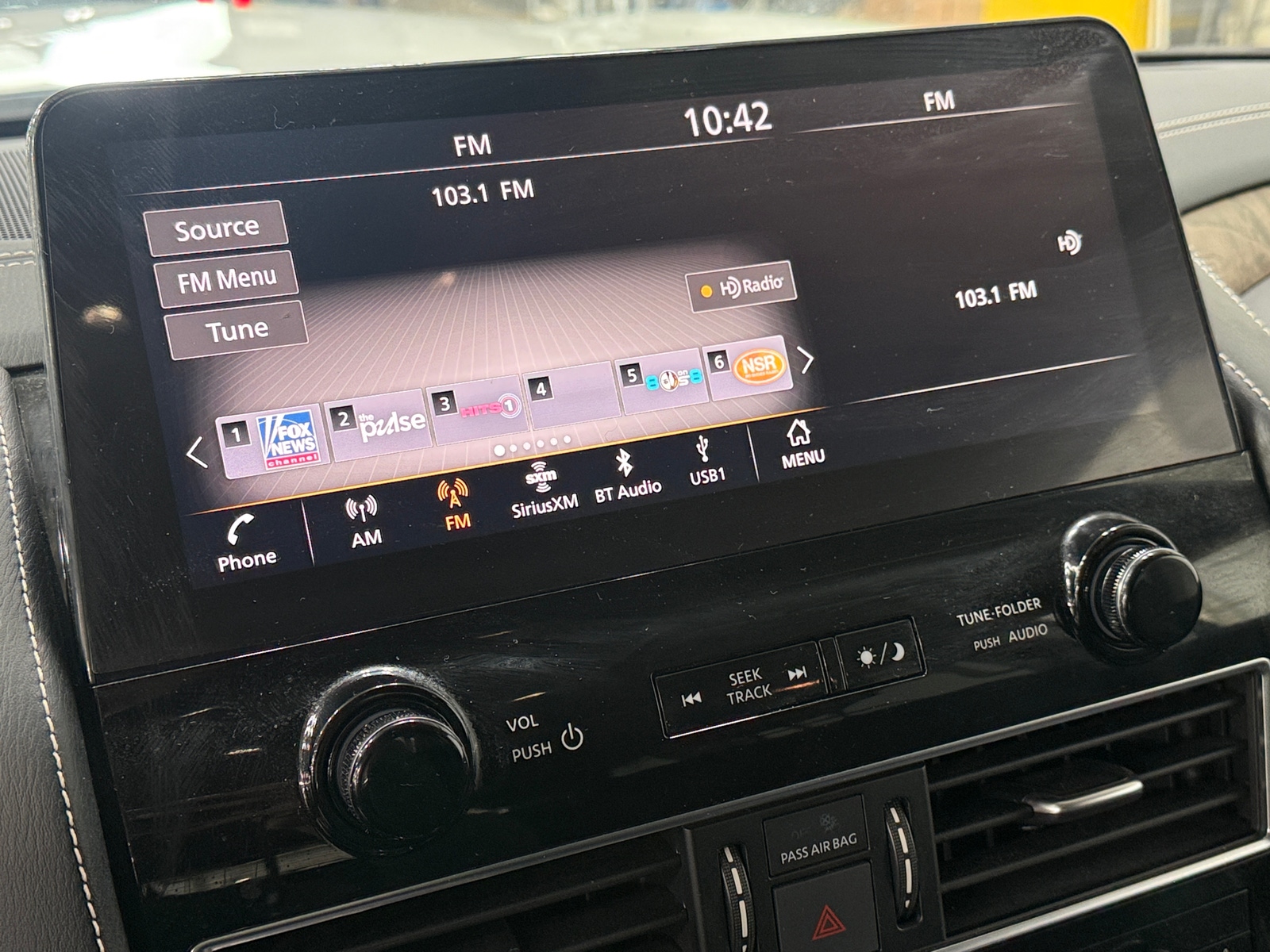 Thumbnail: 2022 INFINITI QX80 - 3