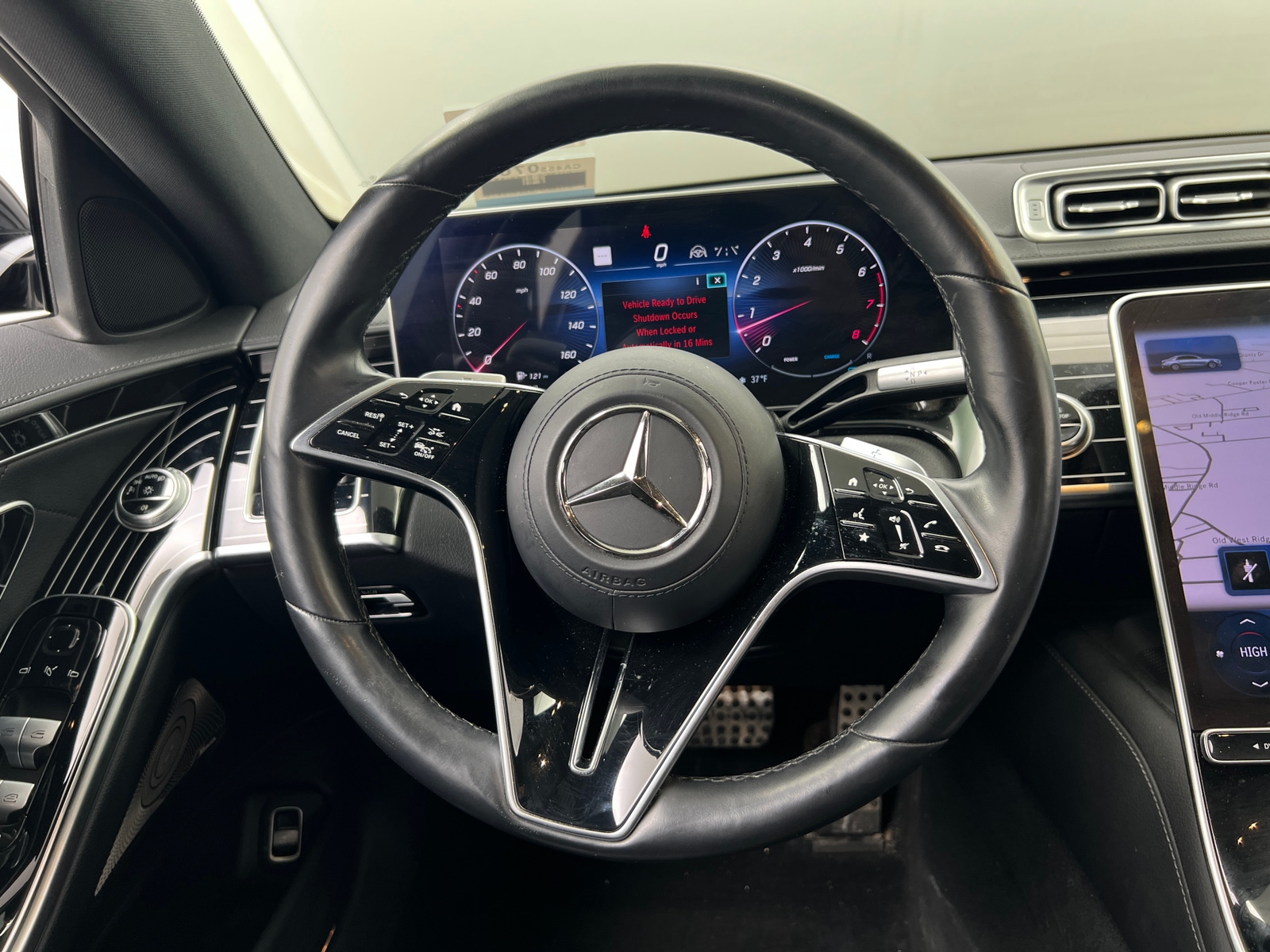 Thumbnail: 2024 Mercedes-Benz S-Class - 4