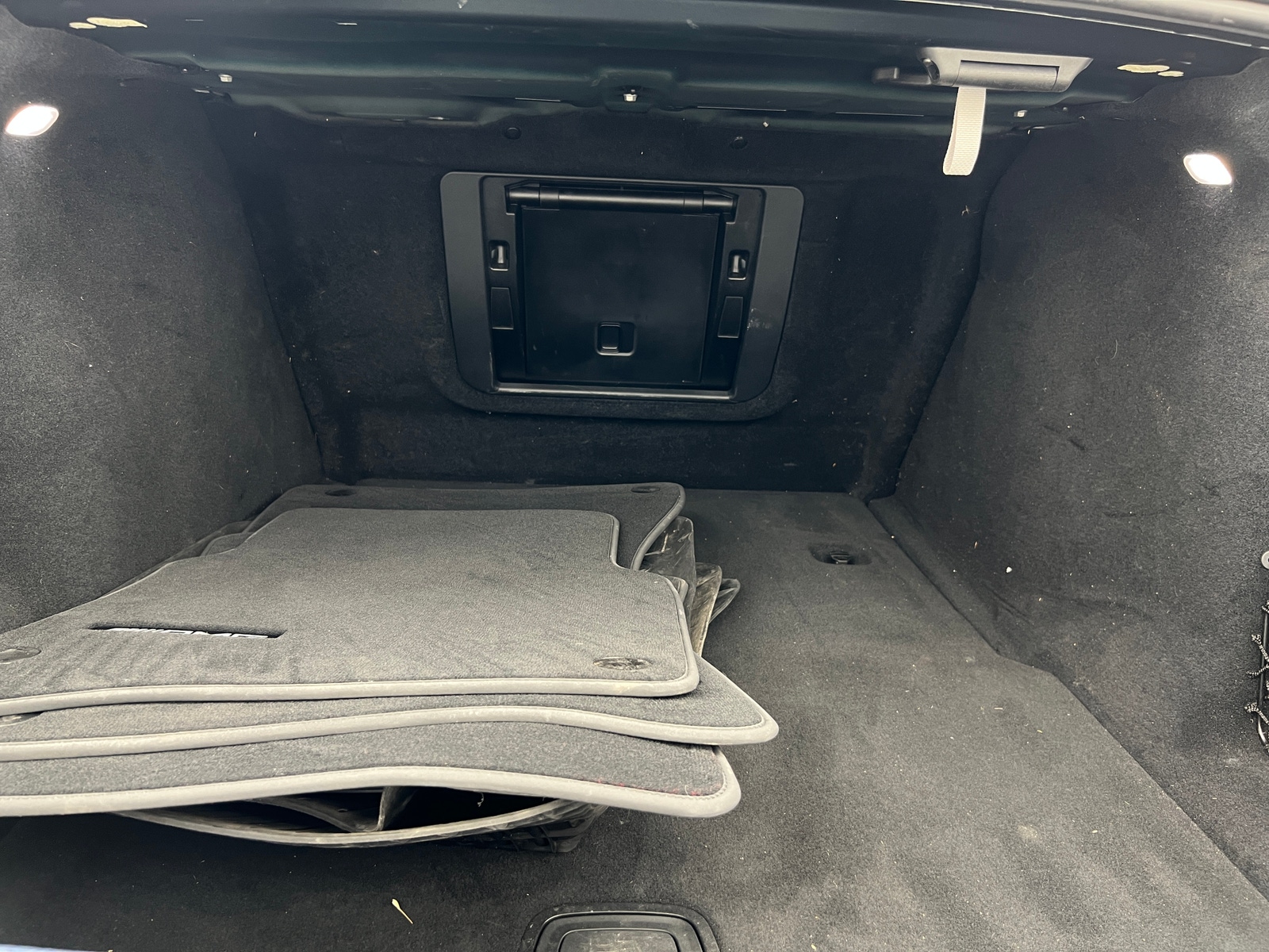 Thumbnail: 2024 Mercedes-Benz S-Class - 6