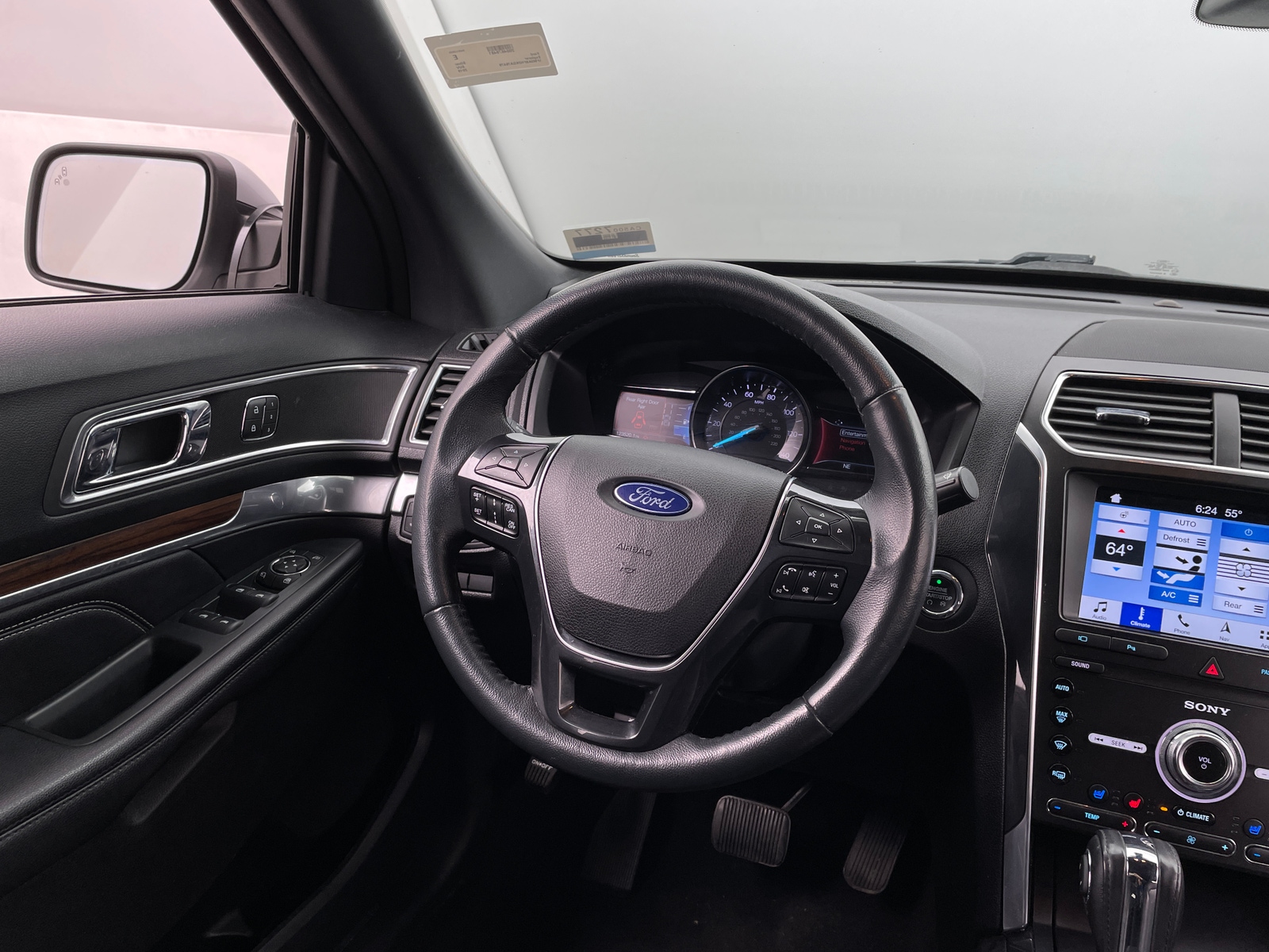 Thumbnail: 2019 Ford Explorer - 4