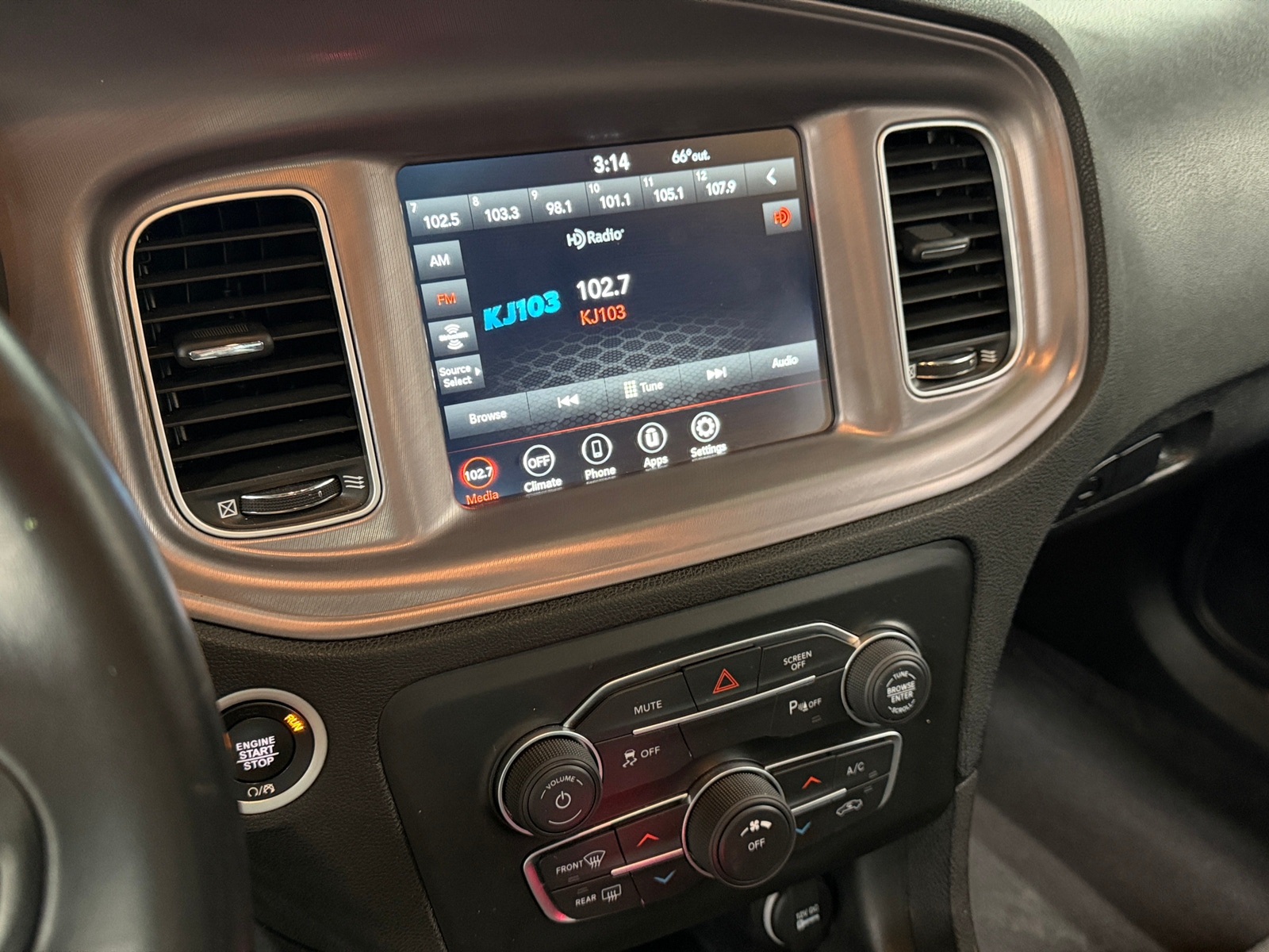 Thumbnail: 2023 Dodge Charger - 4