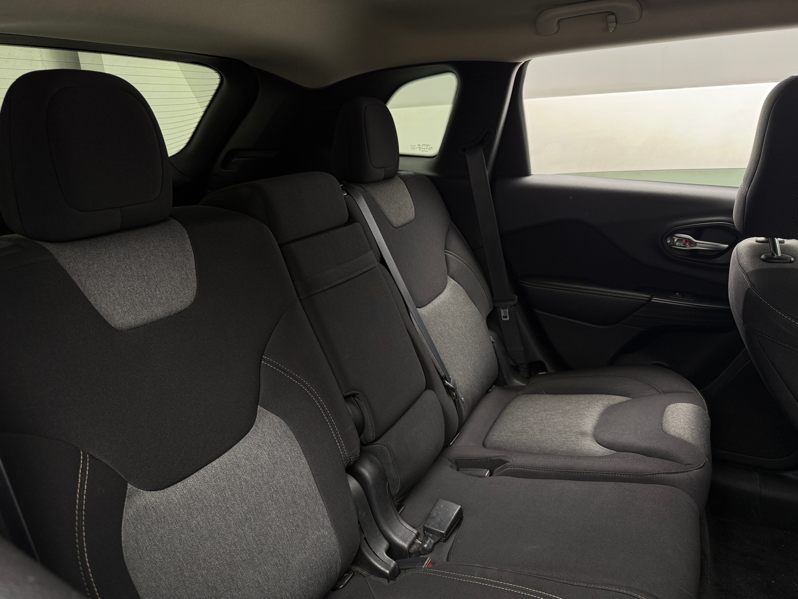 Thumbnail: 2014 Jeep Cherokee - 6