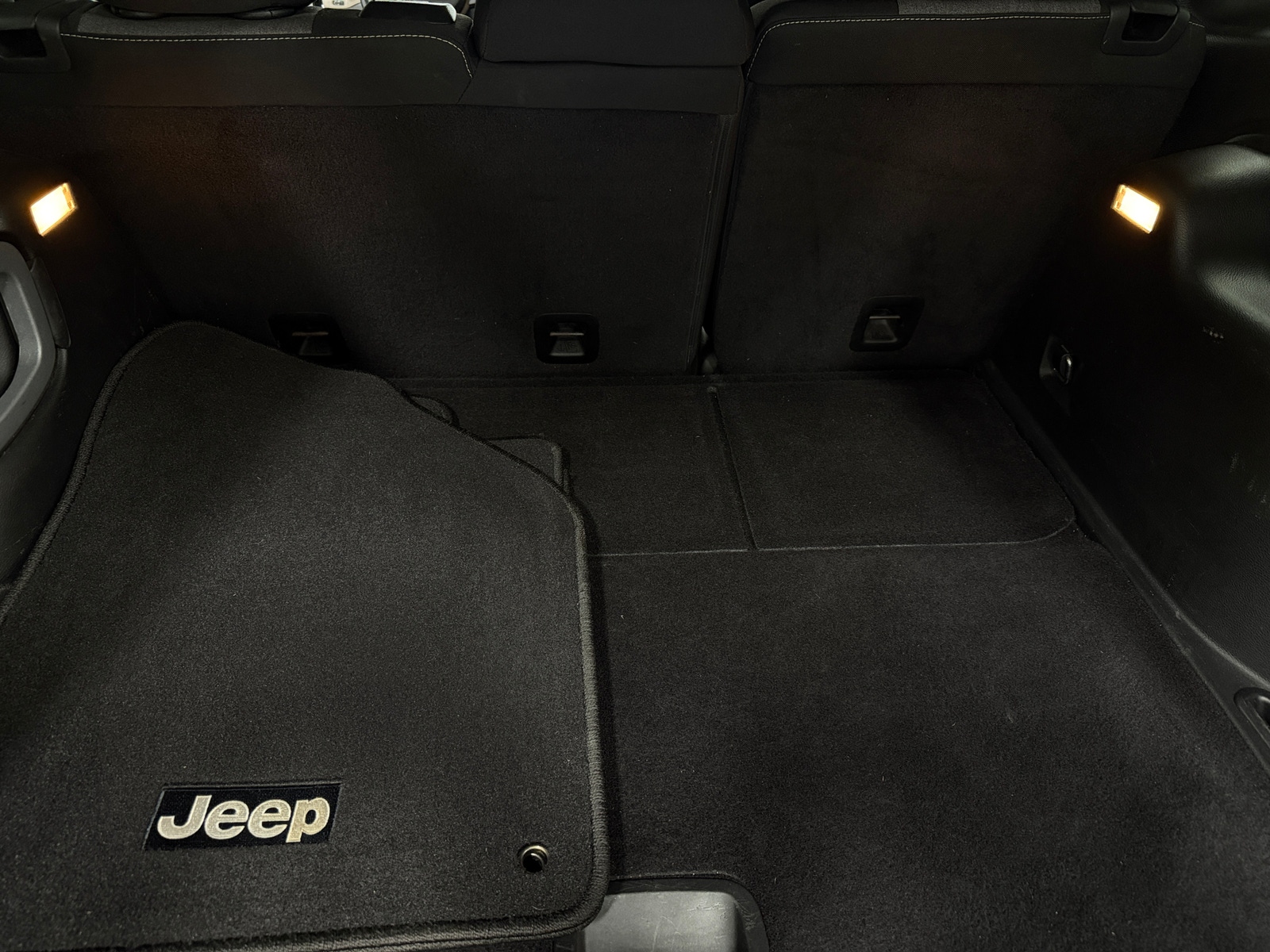 Thumbnail: 2014 Jeep Cherokee - 7