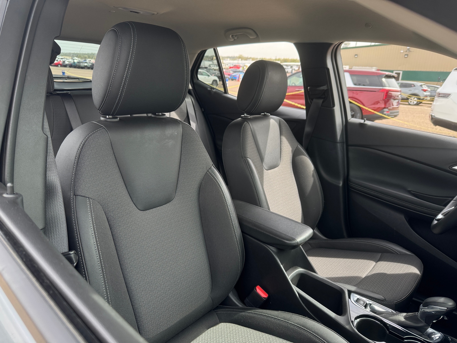 Thumbnail: 2025 Buick Encore GX - 2