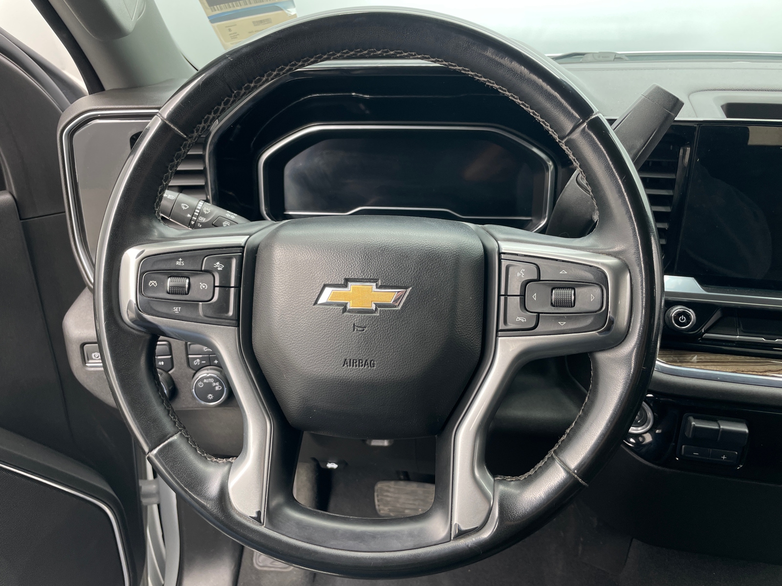 Thumbnail: 2024 Chevrolet Silverado 3500 - 5