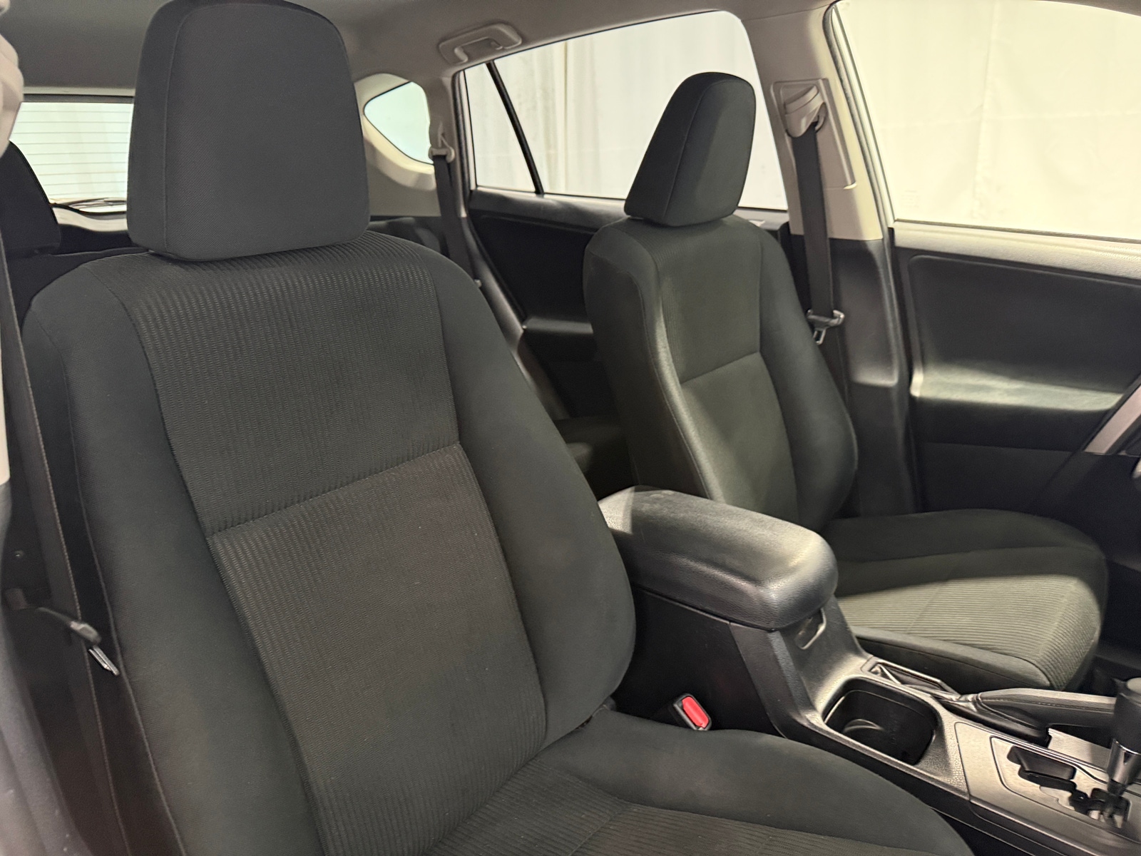 Thumbnail: 2018 Toyota RAV4 - 2