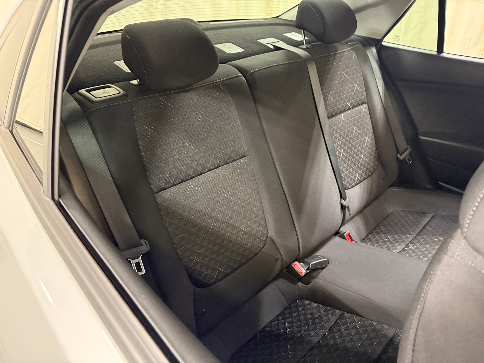 Thumbnail: 2023 Kia Rio - 6