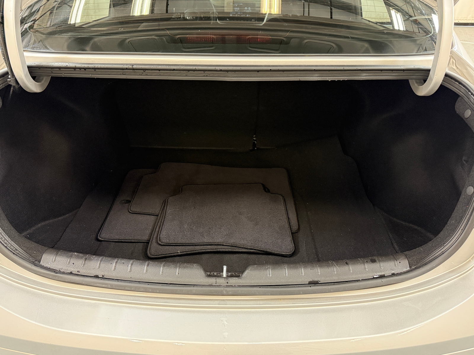 Thumbnail: 2023 Kia Rio - 7