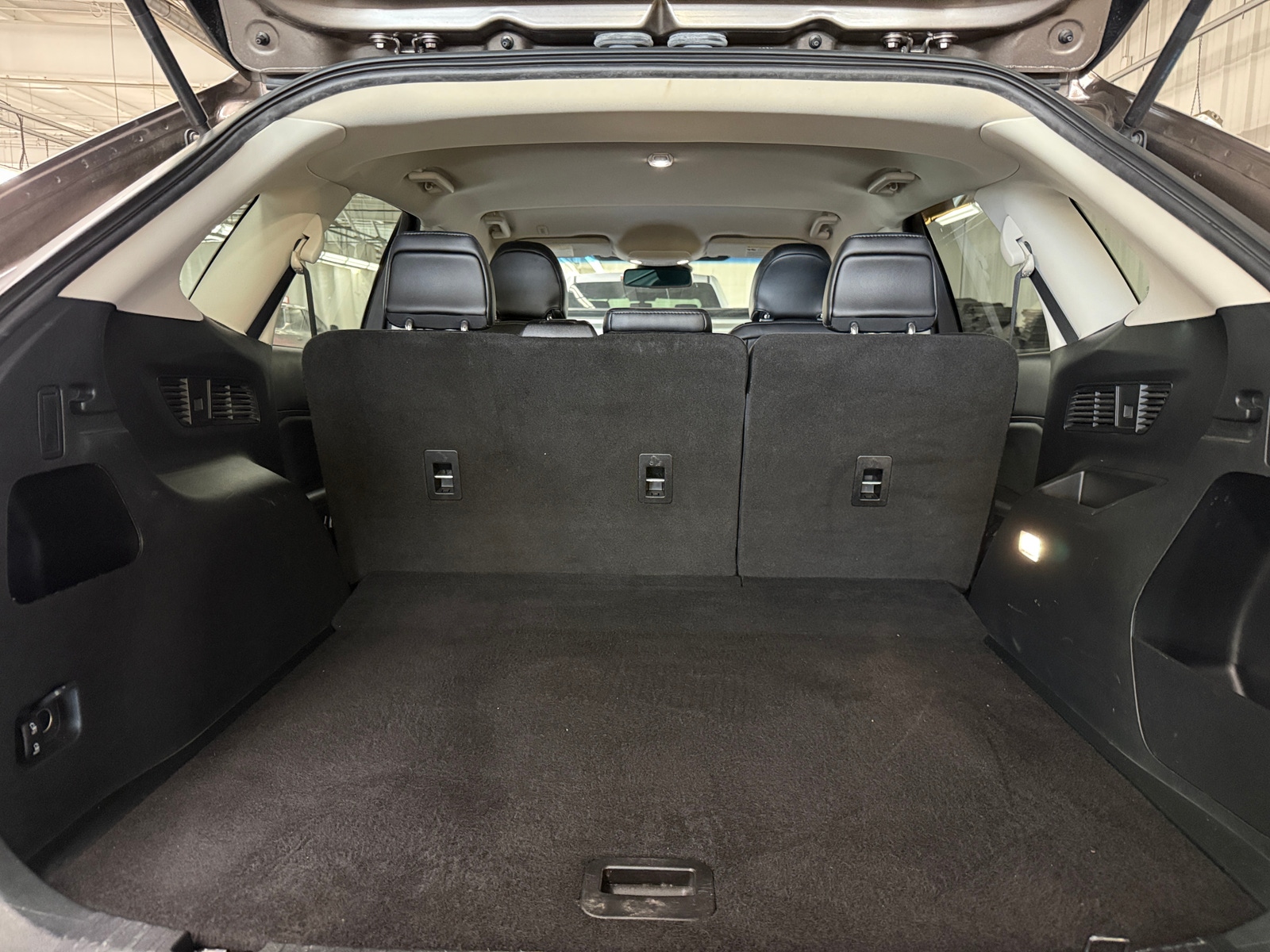 Thumbnail: 2019 Ford Edge - 7