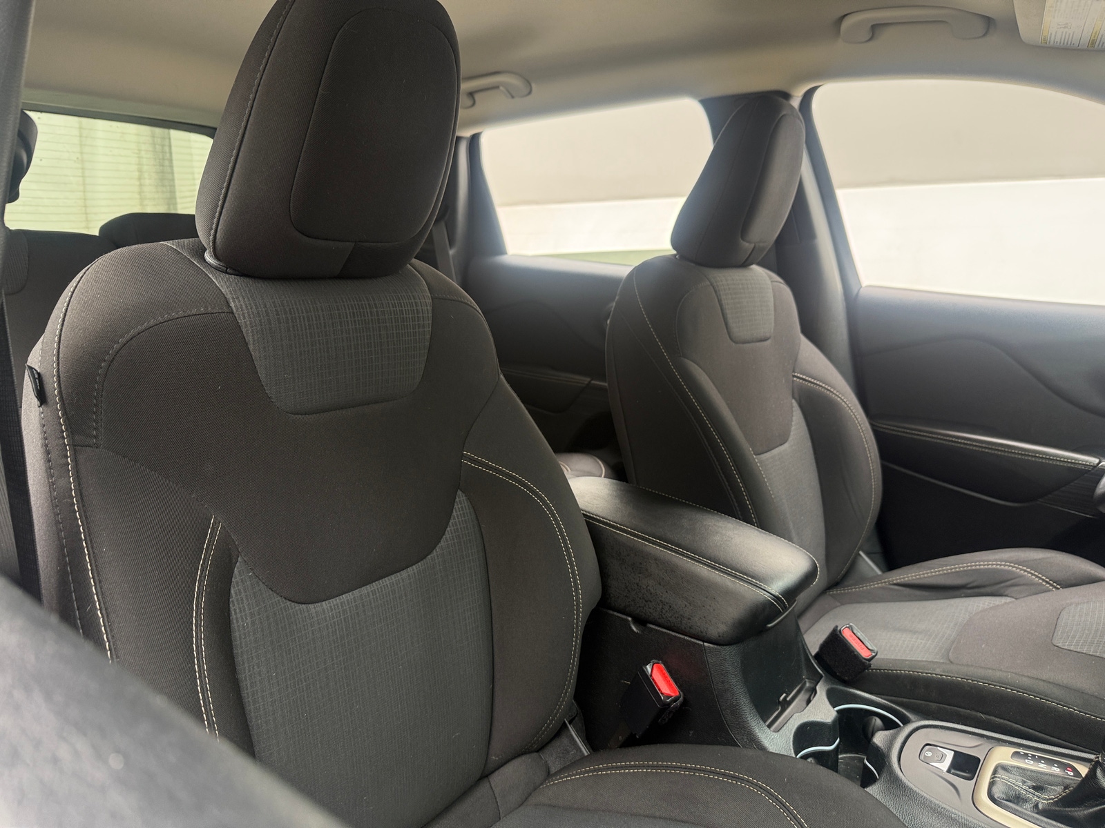 Thumbnail: 2016 Jeep Cherokee - 2