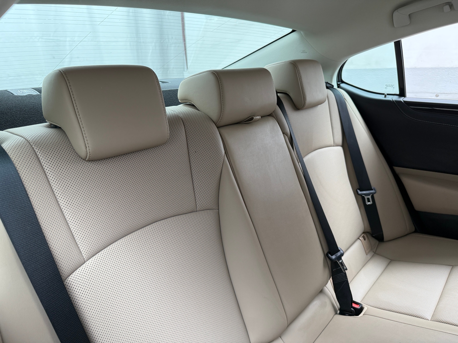 Thumbnail: 2021 Lexus ES - 5