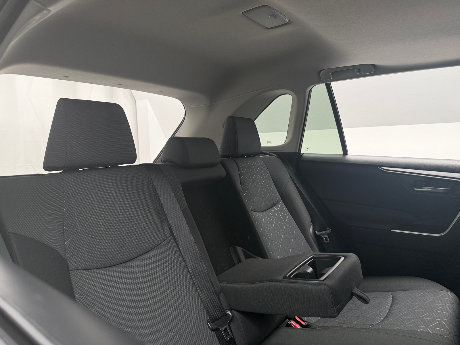 Thumbnail: 2025 Toyota RAV4 - 6