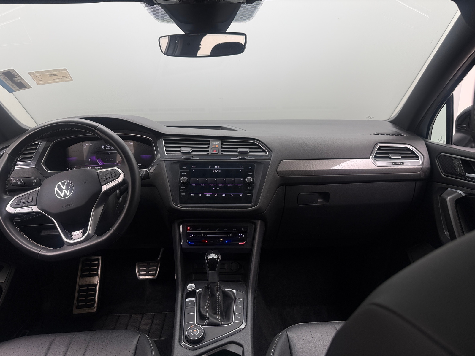 Thumbnail: 2023 Volkswagen Tiguan - 2