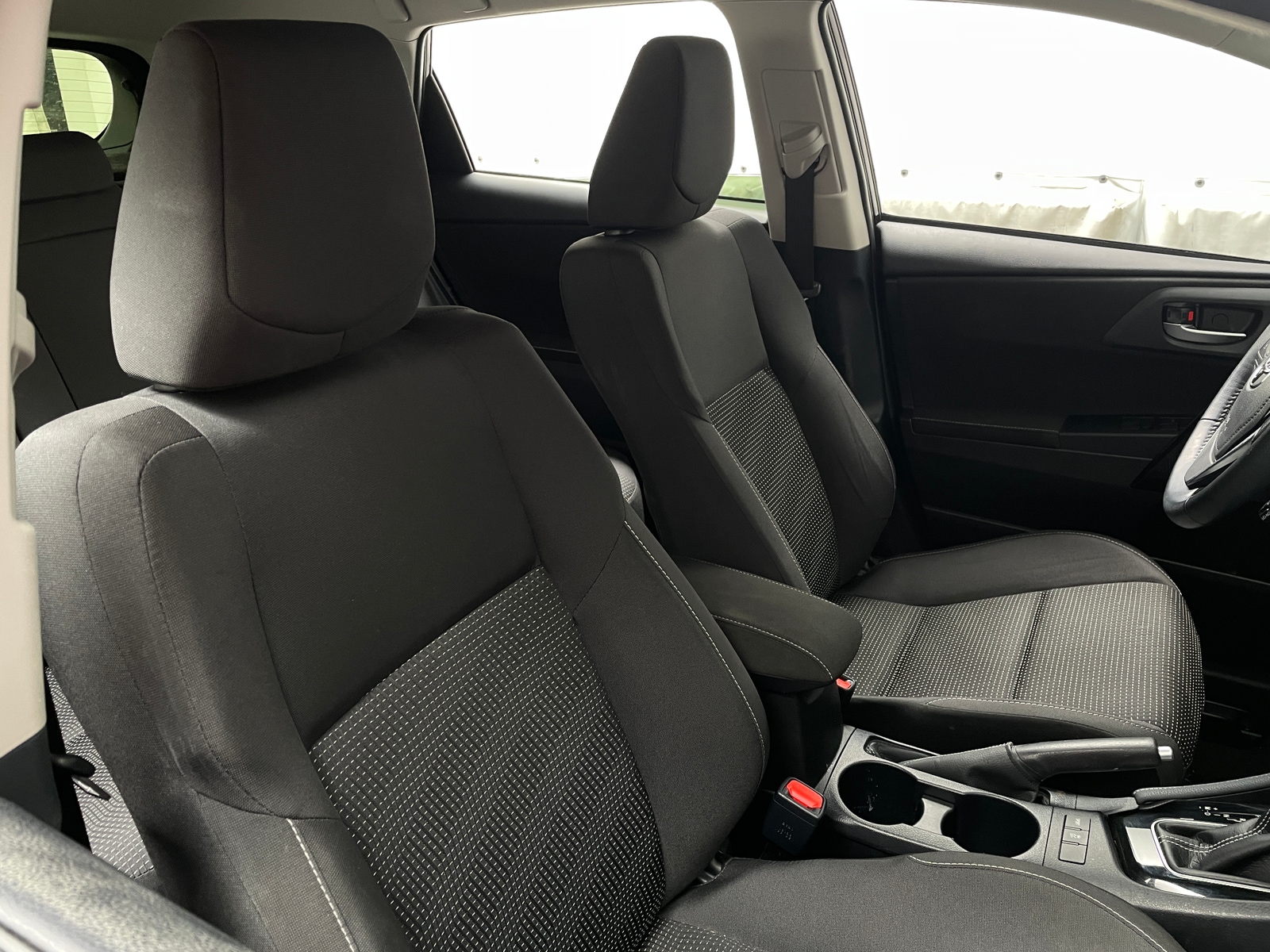 Thumbnail: 2018 Toyota Corolla iM - 2