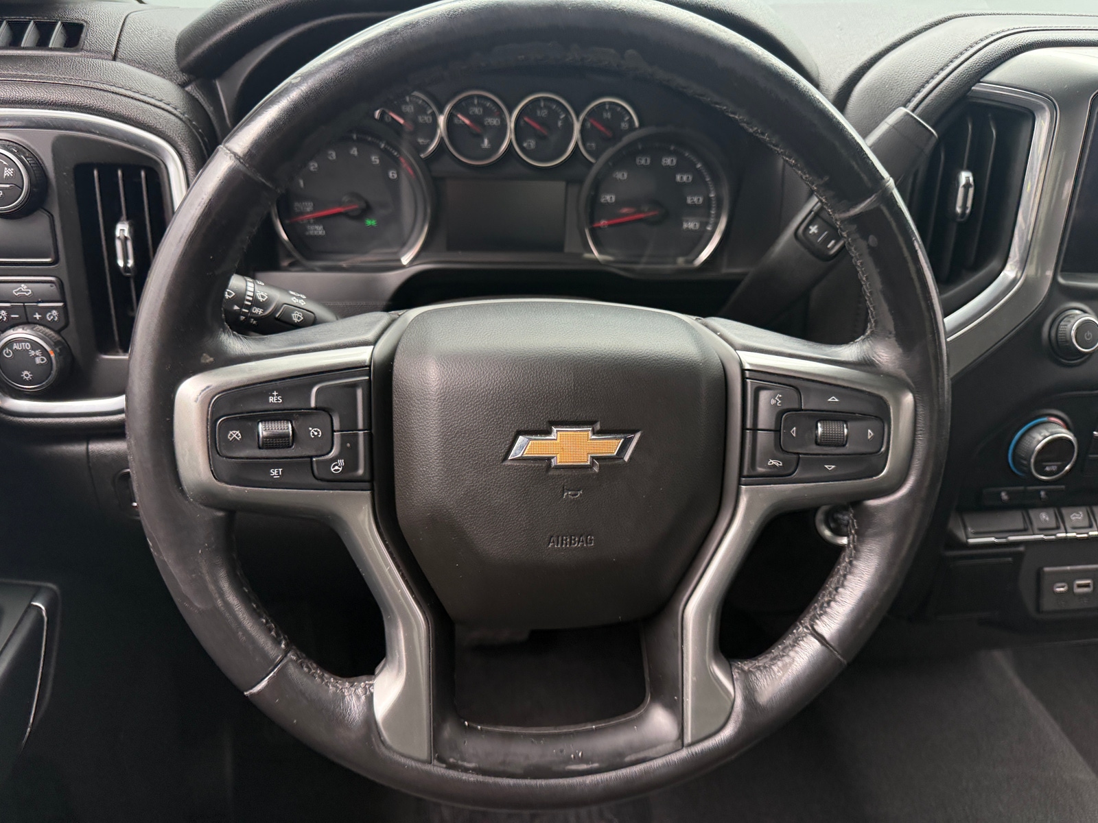 Thumbnail: 2019 Chevrolet Silverado 1500 - 5