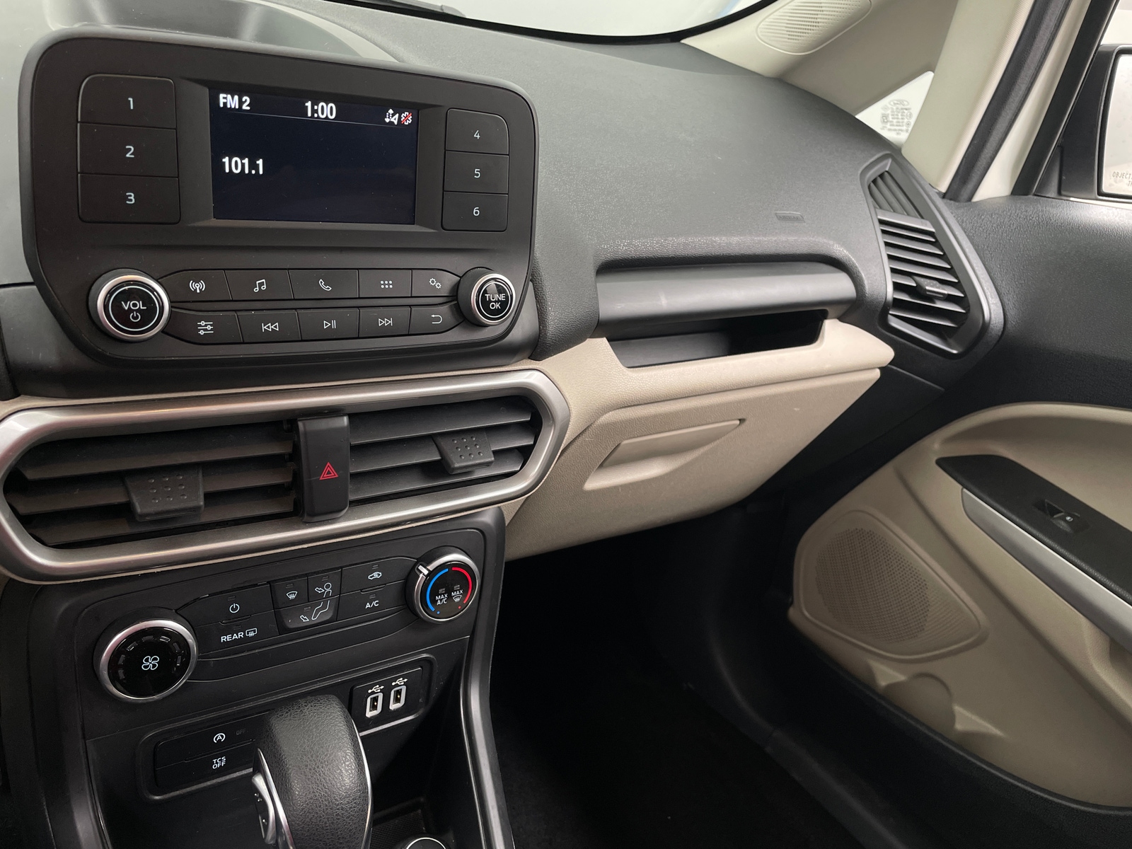 Thumbnail: 2022 Ford EcoSport - 4