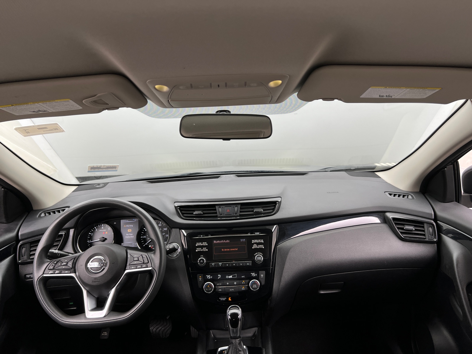 Thumbnail: 2018 Nissan Rogue Sport - 3