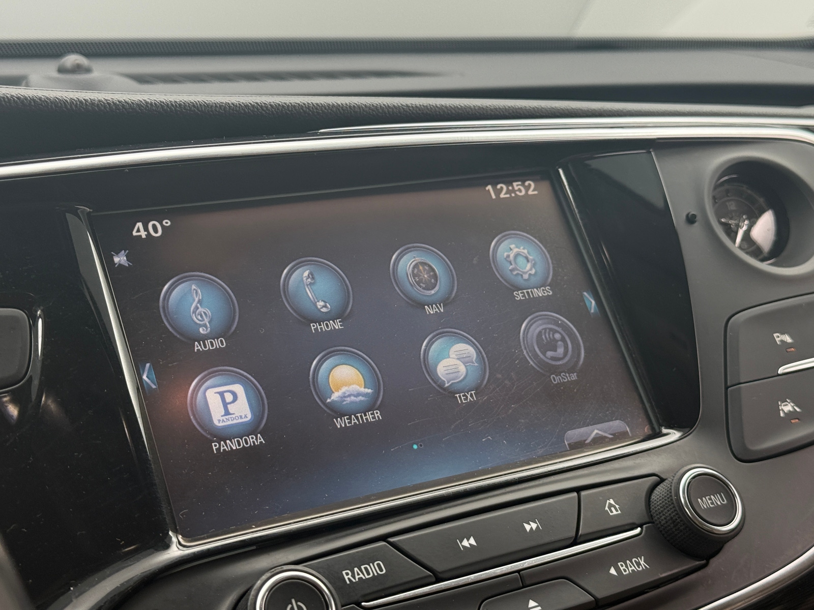 Thumbnail: 2016 Buick Envision - 3