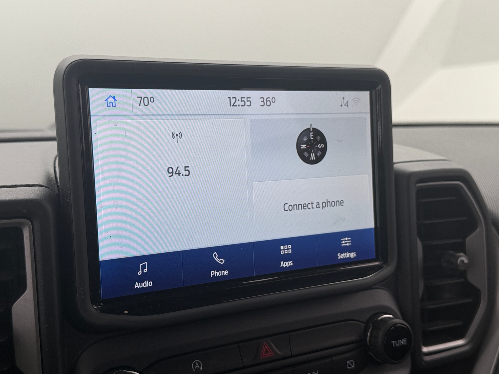 Thumbnail: 2022 Ford Bronco Sport - 4