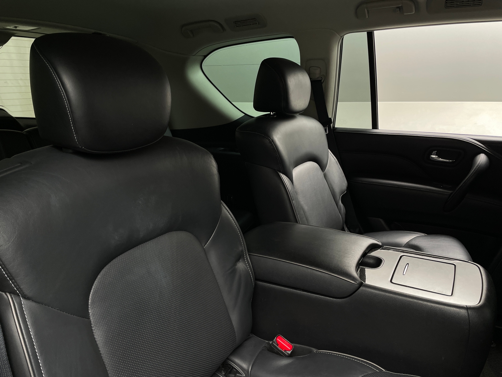 Thumbnail: 2023 INFINITI QX80 - 5