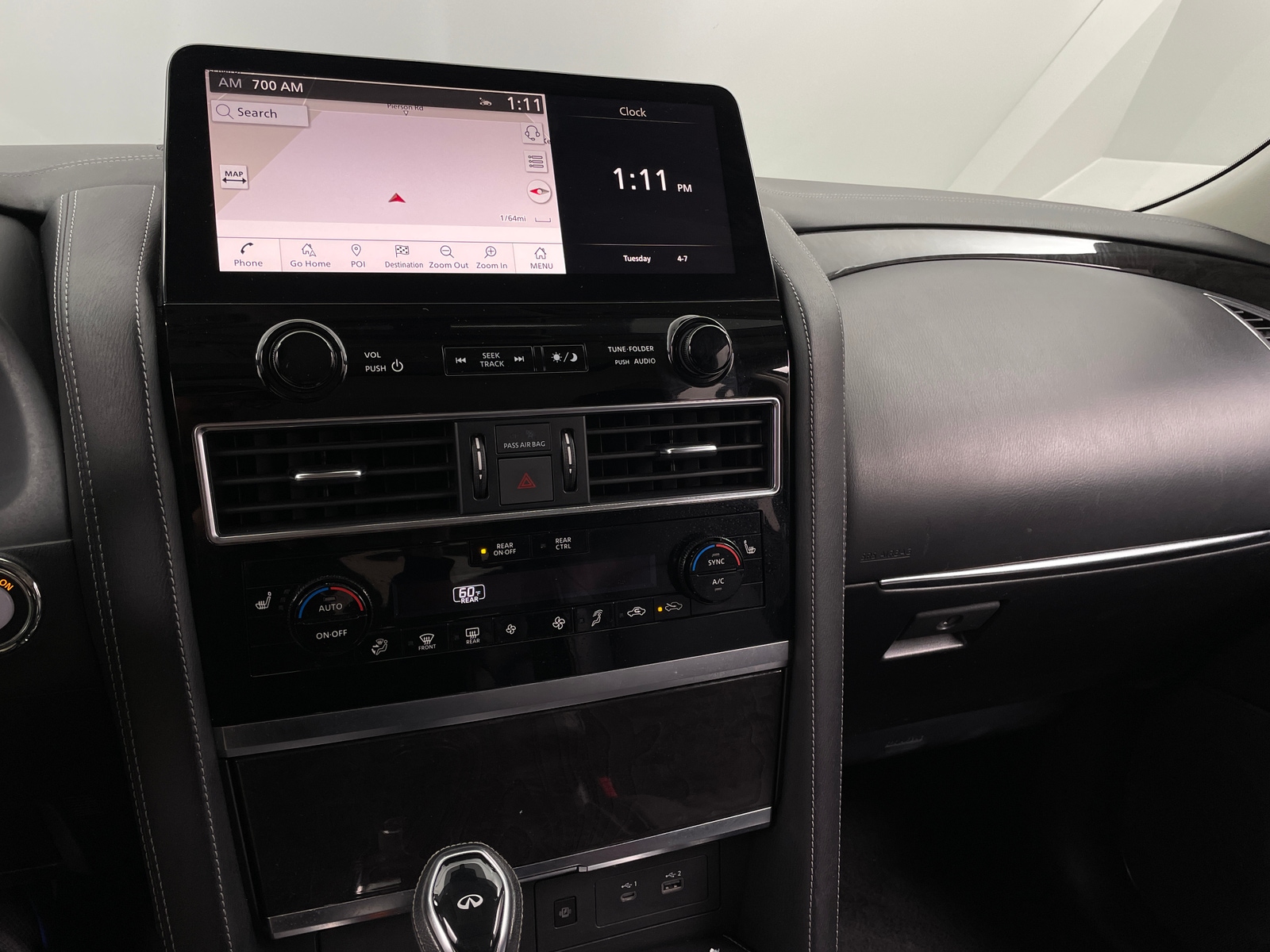 Thumbnail: 2023 INFINITI QX80 - 3