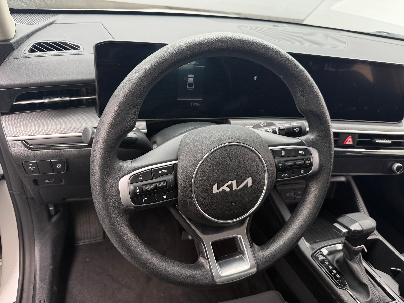 Thumbnail: 2025 Kia K5 - 5