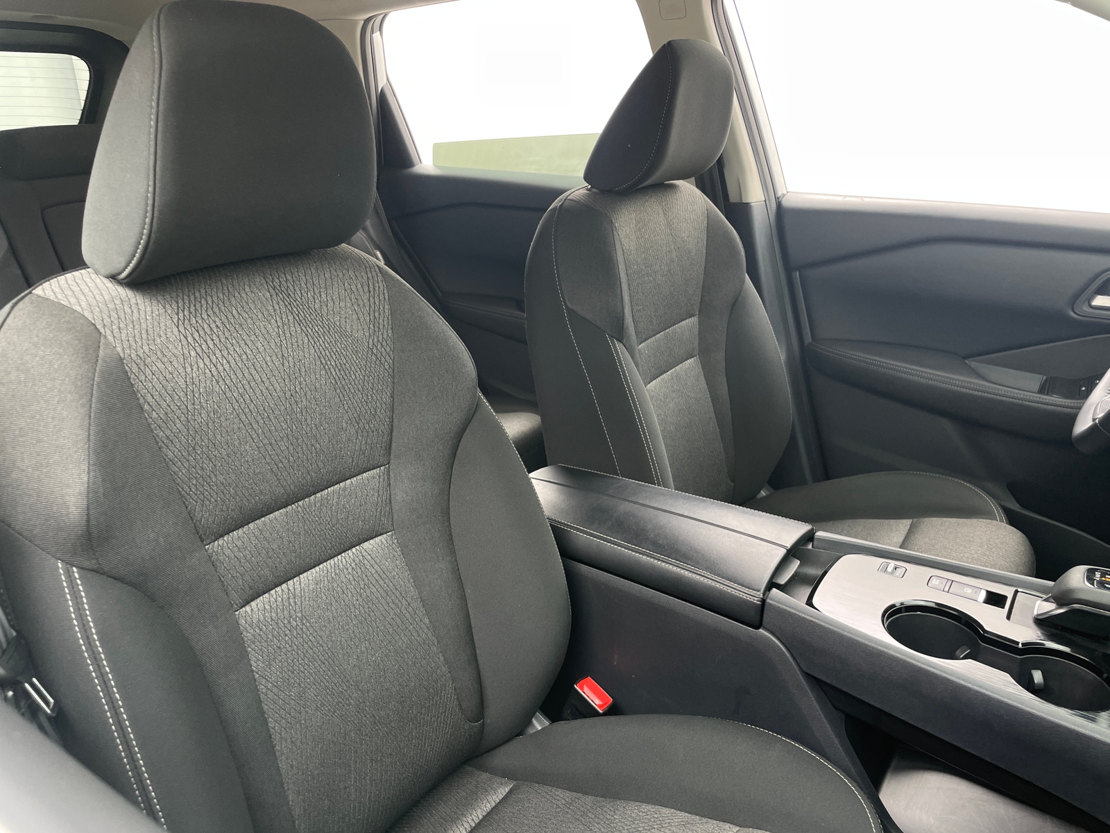 Thumbnail: 2025 Nissan Rogue - 2