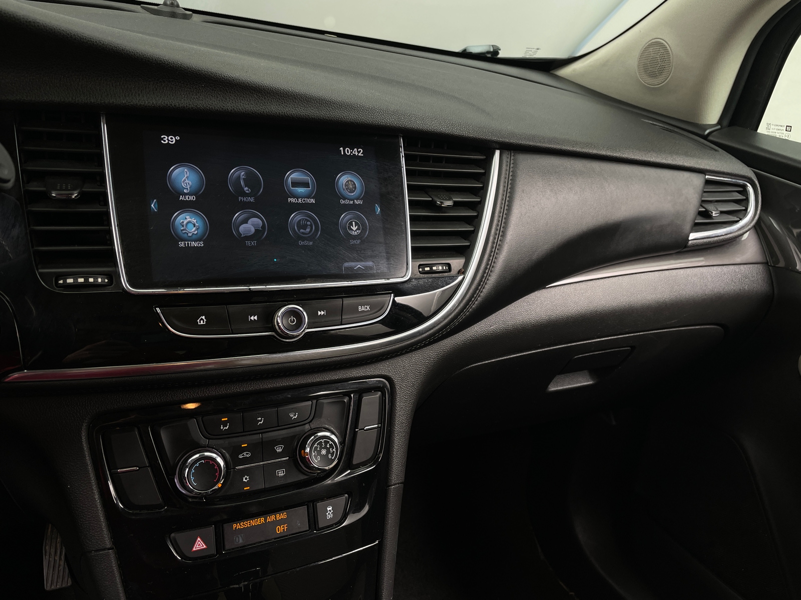 Thumbnail: 2018 Buick Encore - 4