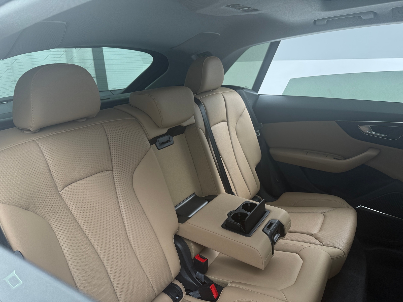 Thumbnail: 2022 Audi Q8 - 5