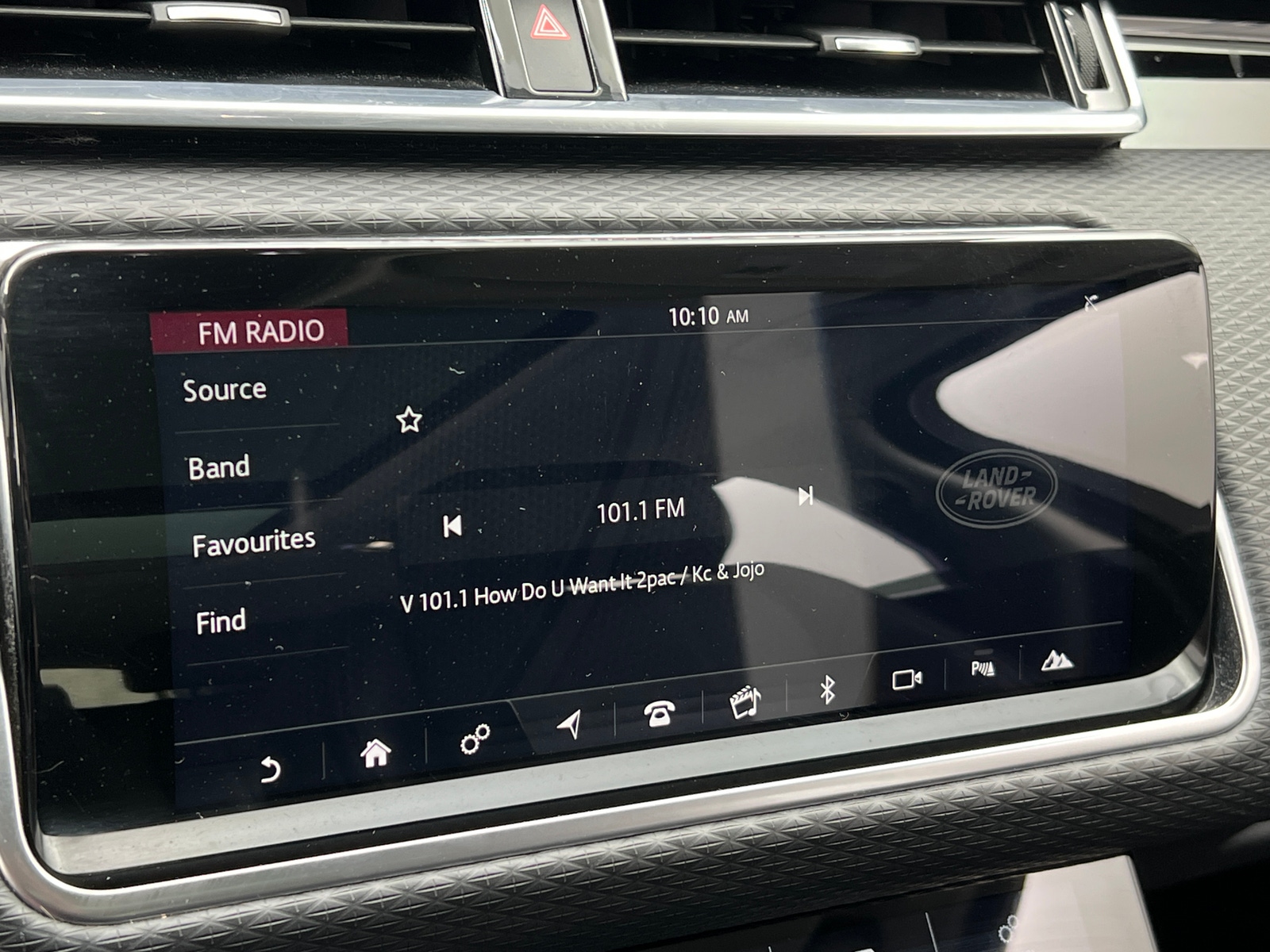 Thumbnail: 2019 Land Rover Range Rover Velar - 3