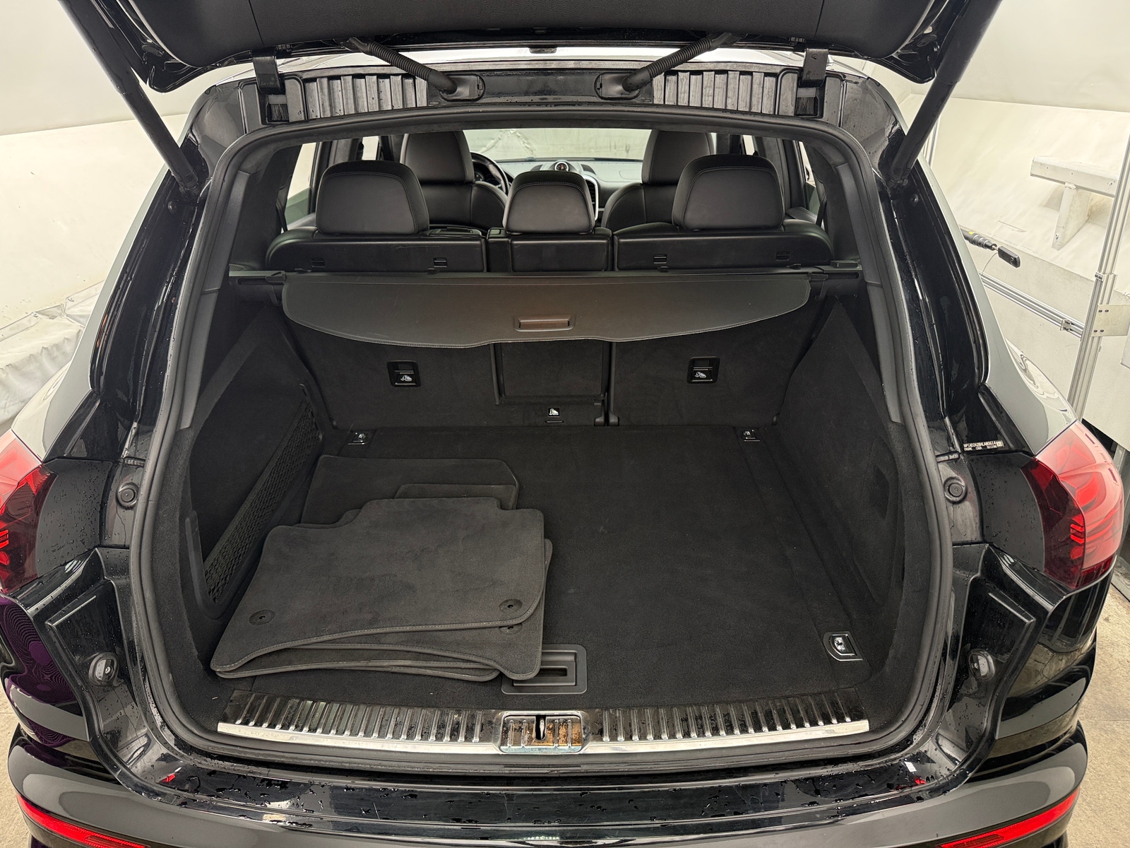 Thumbnail: 2017 Porsche Cayenne - 6