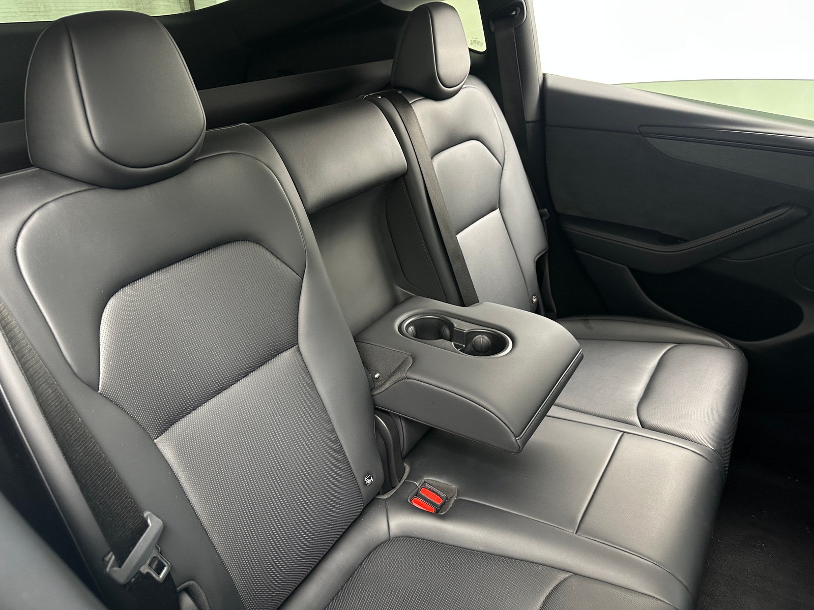 Thumbnail: 2026 Tesla Model Y - 5